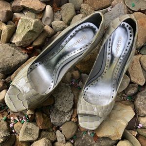 Open toe leather Heels size 8